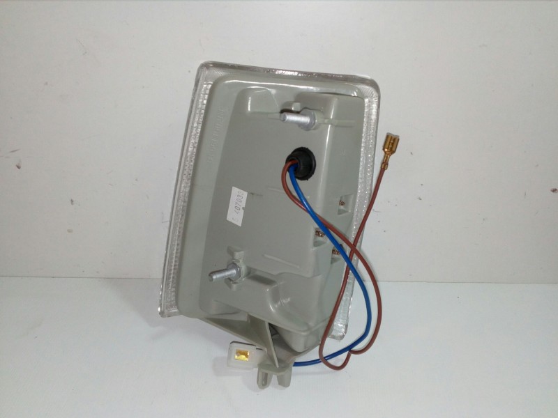 Recambio de piloto delantero derecho para fiat uno (146) 0.9 referencia OEM IAM 14300182 SIN USAR TRANSPARENTE