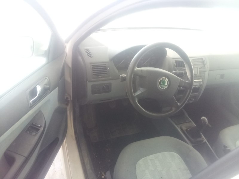 skoda fabia i (6y2) del año 2002
