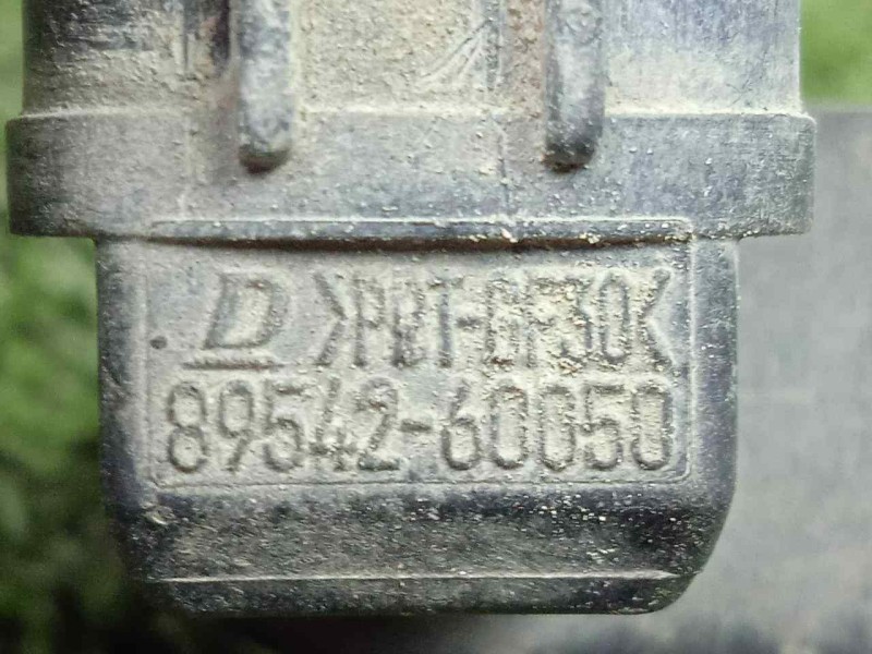 Recambio de sensor para toyota land cruiser (j15) 3.0 turbodiesel cat referencia OEM IAM 8954260050 SENSOR.ABS 
