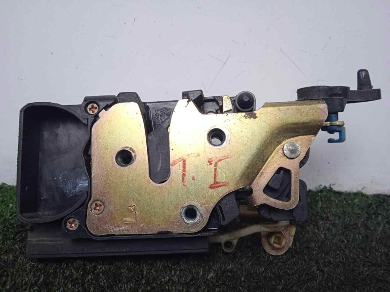 Recambio de cerradura puerta trasera izquierda para chevrolet kalos 1.4 cat referencia OEM IAM  2.PINES 