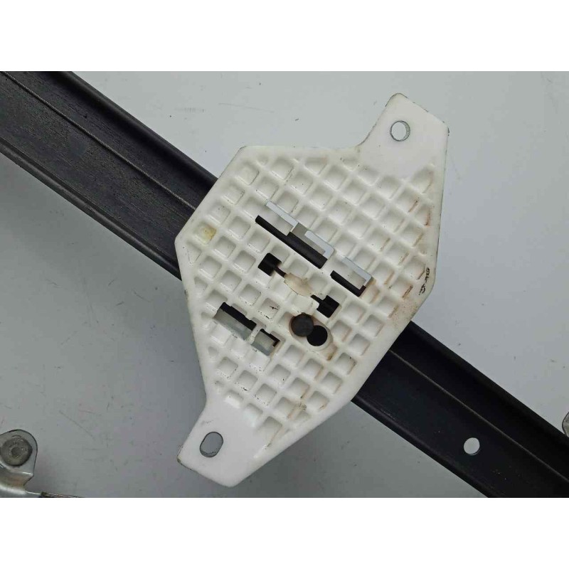 Recambio de elevalunas trasero izquierdo para ssangyong kyron 2.0 referencia OEM IAM  ELECTRICO - 2.PIN 5.PUERTAS