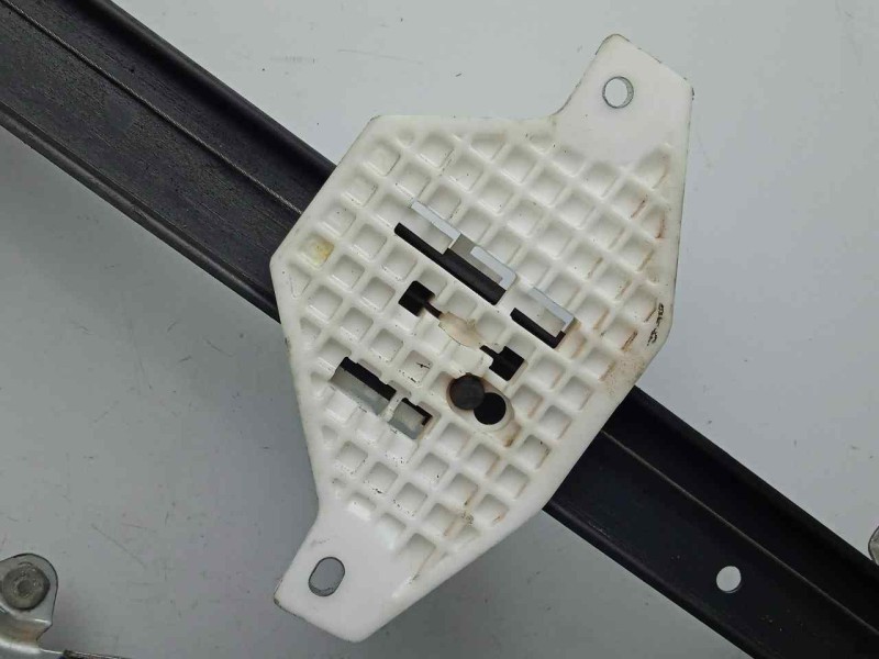 Recambio de elevalunas trasero izquierdo para ssangyong kyron 2.0 referencia OEM IAM  ELECTRICO - 2.PIN 5.PUERTAS