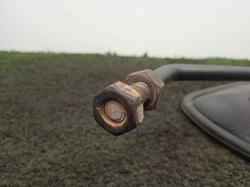 Recambio de retrovisor izquierdo para land rover 88 2.3d referencia OEM IAM  MANUAL NEGRO - CARCASA.RAJADA