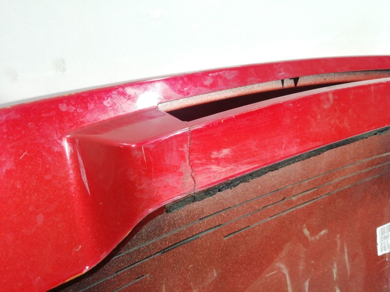 Recambio de aleron trasero para renault clio iv 1.5 dci diesel fap referencia OEM IAM  ROJO 