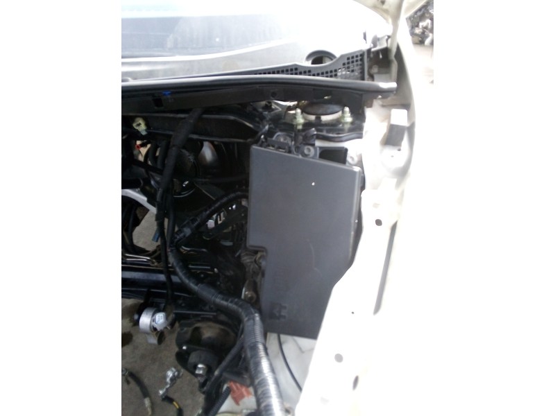 Recambio de caja reles / fusibles para mazda cx-7 (er) 2.2 turbodiesel cat referencia OEM IAM   