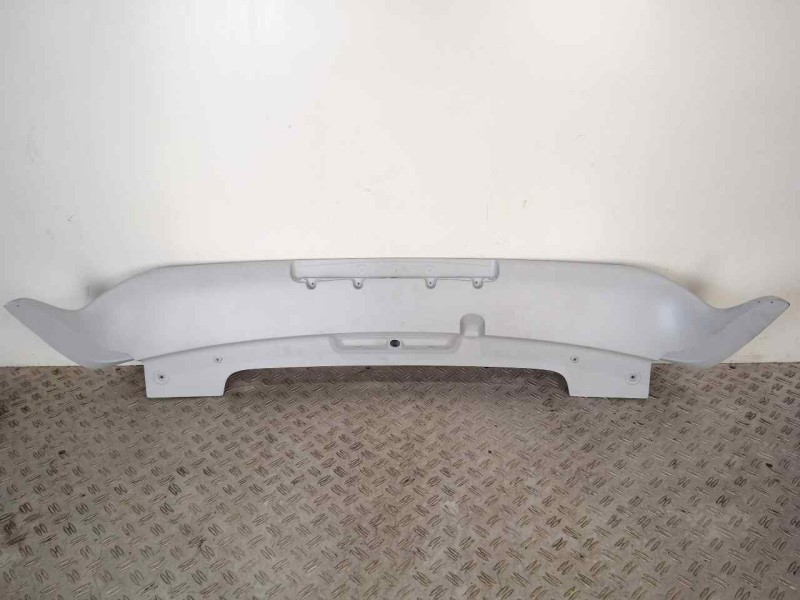 Recambio de aleron trasero para kia cerato 1.5 crdi referencia OEM IAM P83402F500 IMPRIMADO SIN.USO