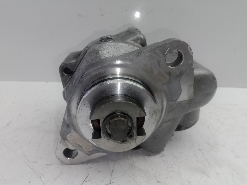 Recambio de bomba direccion para renault master desde ´98 2.8 tdi referencia OEM IAM 7700300535 - 7700300535E  