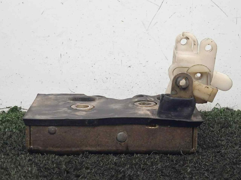 Recambio de cerradura puerta delantera izquierda para audi 100 berlina (443) 2.2 referencia OEM IAM PEN GU893959855  