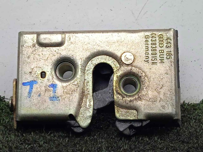 Recambio de cerradura puerta trasera izquierda para audi 100 berlina (443) 2.2 referencia OEM IAM 443839015N  