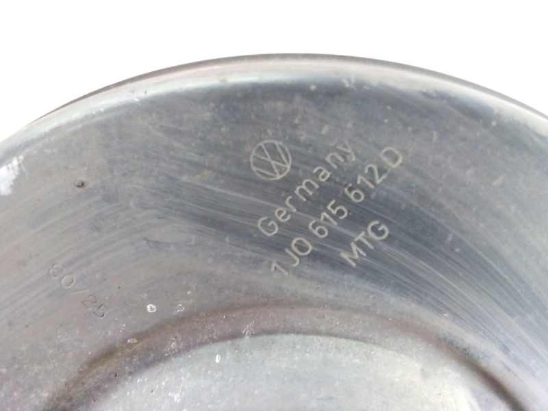 Recambio de rodamiento buje delantero para volkswagen golf iv berlina (1j1) 1.6 referencia OEM IAM 1J0615612D  