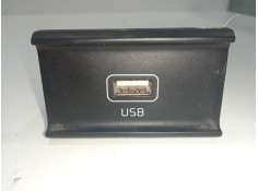 Recambio de interruptor para kia sportage 1.6 crdi cat referencia OEM IAM 96120D9600-0LMF1807230799 TOMA USB 