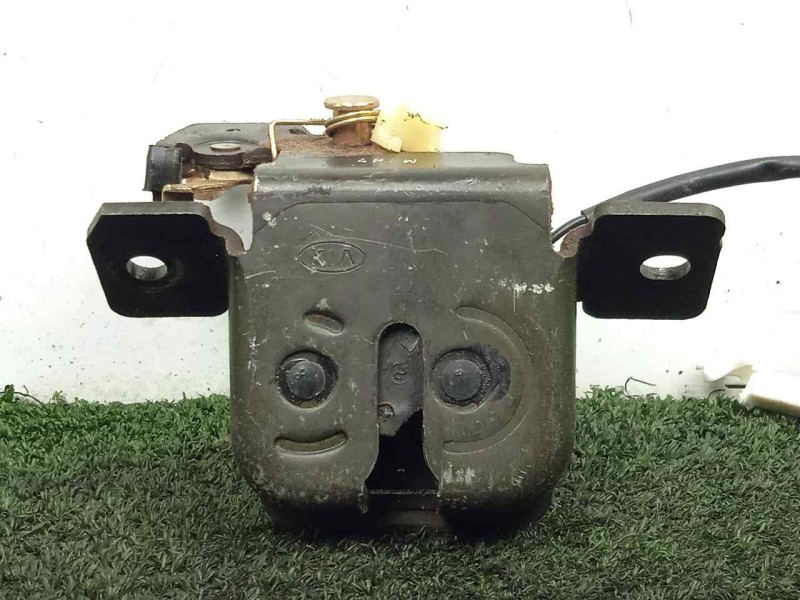 Recambio de cerradura maletero / porton para kia carens 2.0 crdi referencia OEM IAM  02-06 