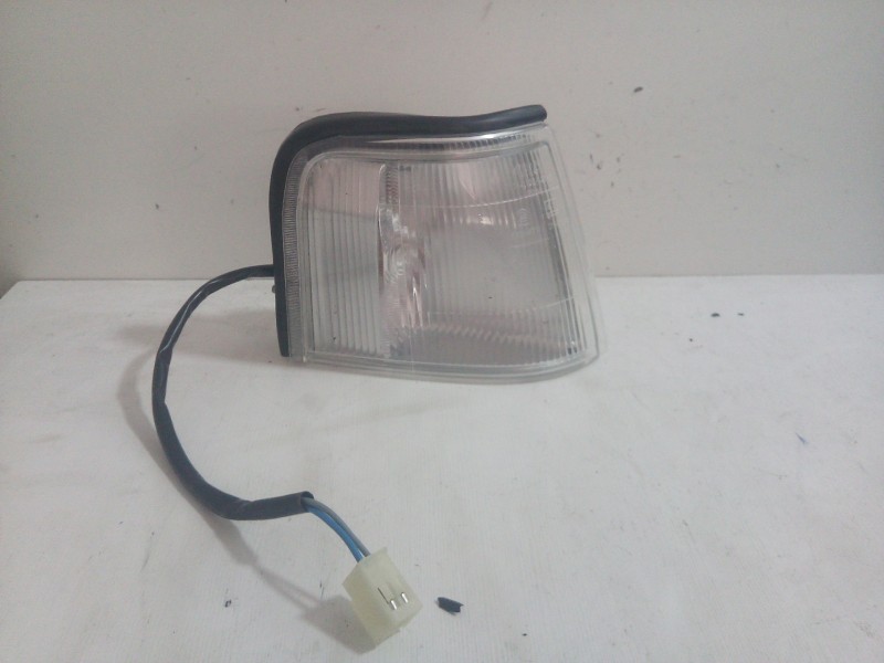 Recambio de piloto delantero derecho para fiat uno (146) 1.0 referencia OEM IAM 14300282 SIN USO BLANCO