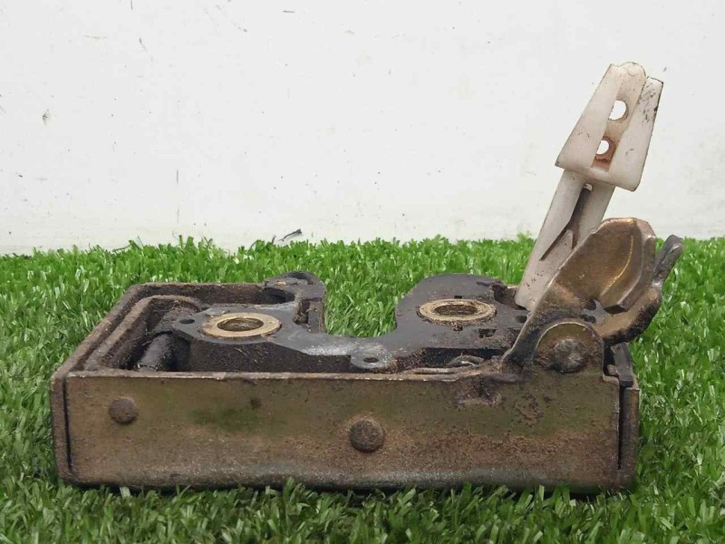 Recambio de cerradura puerta delantera izquierda para volkswagen polo (801/803) 1.05 referencia OEM IAM  3.PUERTAS 