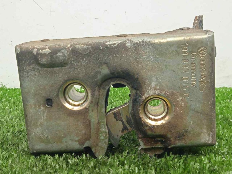 Recambio de cerradura puerta delantera izquierda para volkswagen polo (801/803) 1.05 referencia OEM IAM  3.PUERTAS 