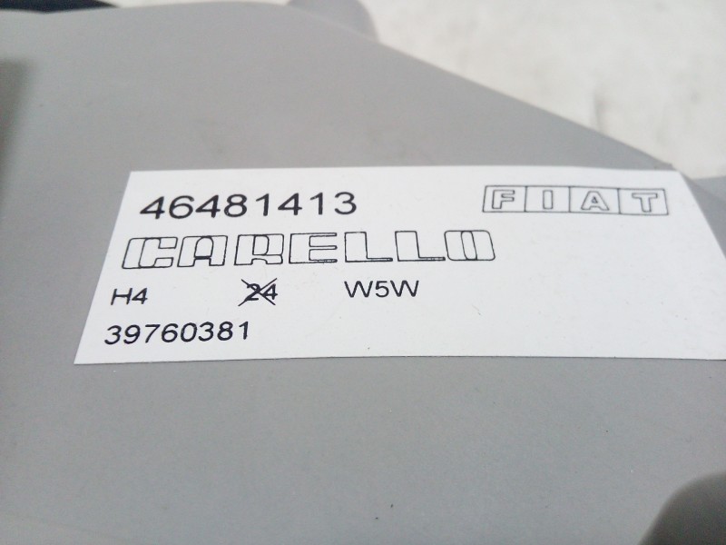 Recambio de faro derecho para fiat punto berl. (176) 1.1 referencia OEM IAM 46481413 - 39760381 SIN USO 