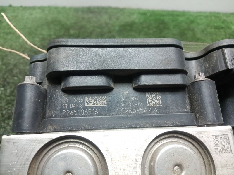 Recambio de abs para iveco daily vi furgoneta 33s12, 35s12, 35c12 referencia OEM IAM 0265956214 - 5801815699 - 10R0312829  