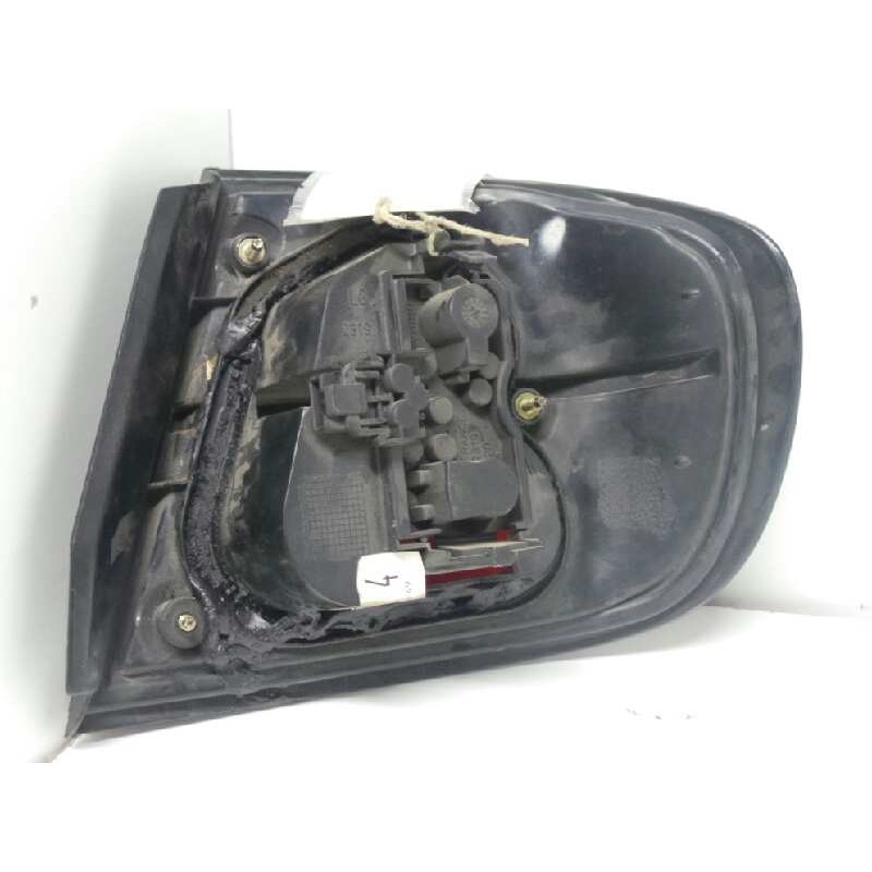 Recambio de piloto trasero izquierdo para nissan primera berlina (p11) referencia OEM IAM  96-99 - BLANCO / ROJO EXTERIOR - 4.PU