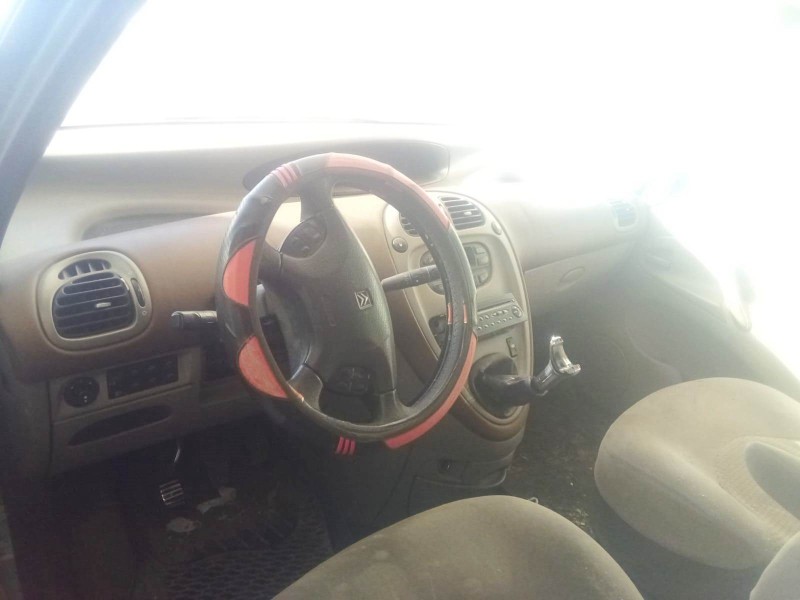 citroën xsara picasso (n68) del año 2002