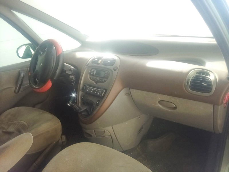 citroën xsara picasso (n68) del año 2002
