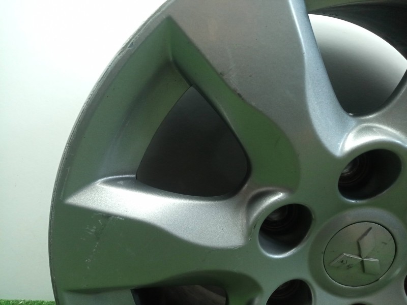 Recambio de llanta para mitsubishi montero (v80/v90) 3.2 di-d cat referencia OEM IAM  17´´PULGADAS LLANTAS - LLANTA