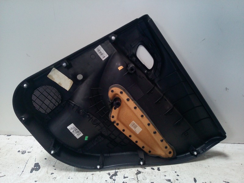 Recambio de guarnecido puerta trasera izquierda para citroën c3 1.1 referencia OEM IAM   