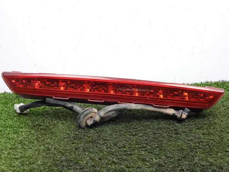 Recambio de luz central de freno para kia sportage 1.6 crdi cat referencia OEM IAM 92700F1000  