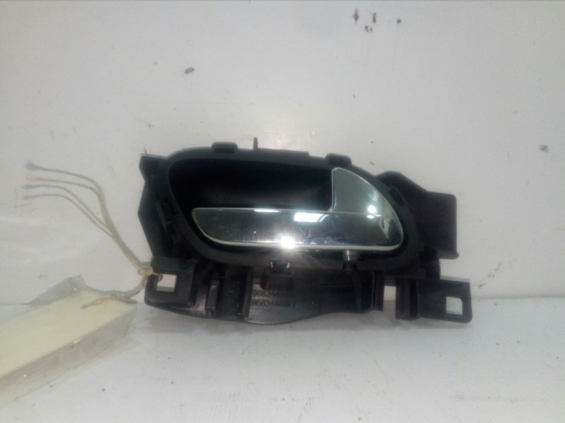 Recambio de maneta interior delantera derecha para citroën c3 1.1 referencia OEM IAM 9683446577 - 9683446077  