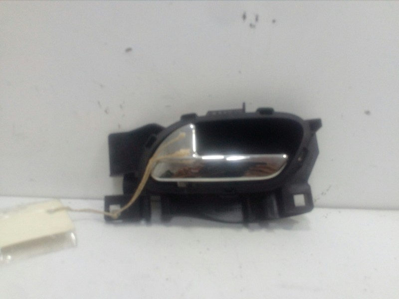 Recambio de maneta interior trasera izquierda para citroën c3 1.1 referencia OEM IAM 9683446877 - 9683446177  