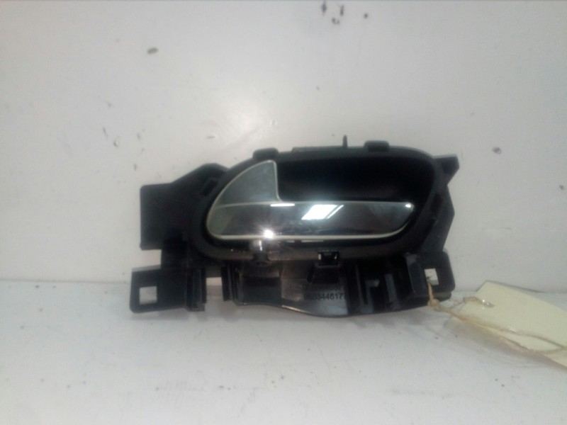 Recambio de maneta interior delantera izquierda para citroën c3 1.1 referencia OEM IAM 9683446877 - 9683446177  