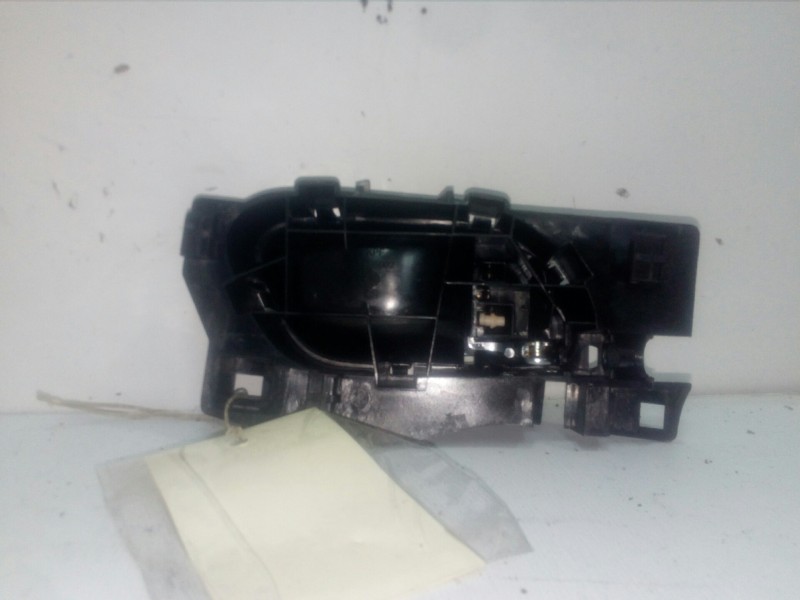 Recambio de maneta interior delantera izquierda para citroën c3 1.1 referencia OEM IAM 9683446877 - 9683446177  