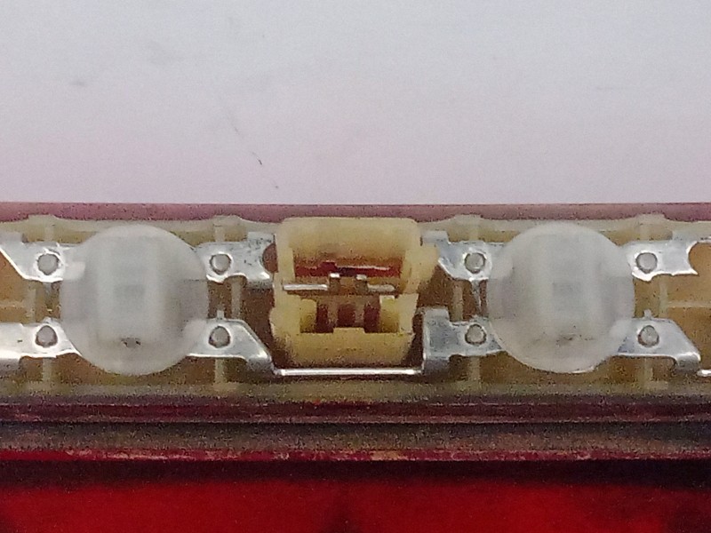 Recambio de luz central de freno para citroën c3 1.1 referencia OEM IAM 9683116580  