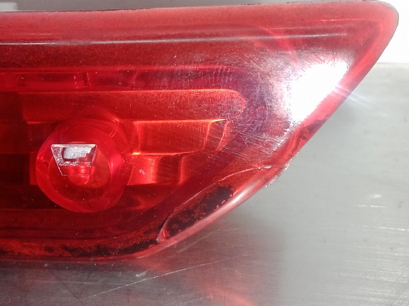 Recambio de luz central de freno para citroën c3 1.1 referencia OEM IAM 9683116580  