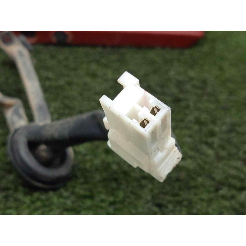 Recambio de luz central de freno para kia sportage 1.6 crdi cat referencia OEM IAM 92700F1000  