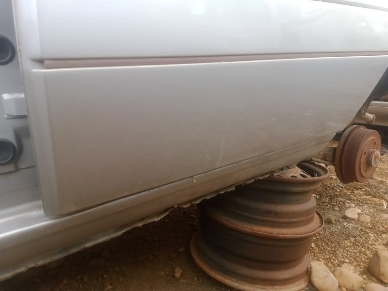 Recambio de puerta trasera izquierda para renault 5 (b/c40) 1.4 referencia OEM IAM   COMPLETA