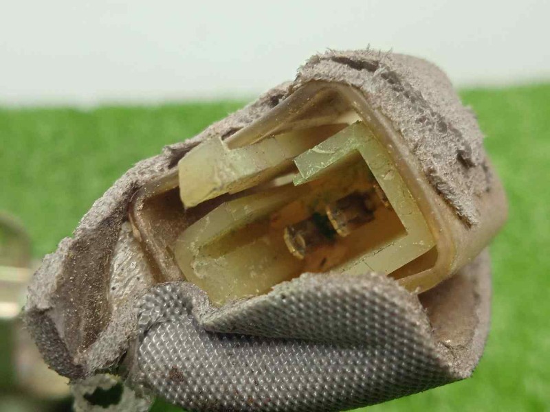 Recambio de cerradura puerta delantera izquierda para mg serie 200 (xh) 216 se referencia OEM IAM  3.PINES 