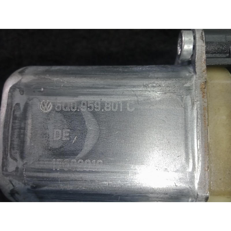 Recambio de motor elevalunas delantero izquierdo para seat leon (5f1) 2.0 16v tsi referencia OEM IAM 5Q0959801C-0130822077 BOSCH