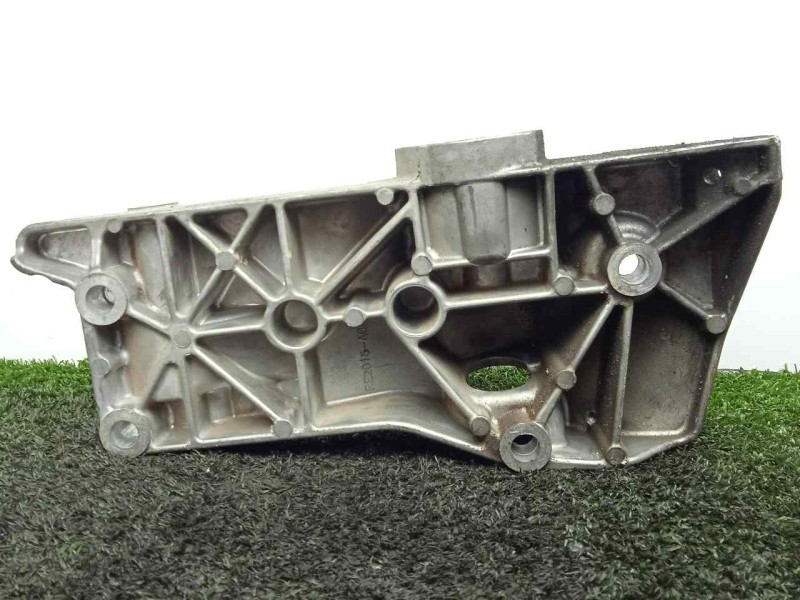 Recambio de soporte alternador para seat ibiza (6l1) 1.4 16v referencia OEM IAM 036145169  