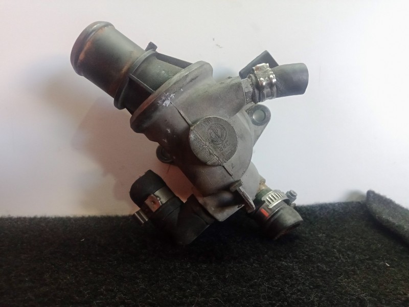 Recambio de termostato para alfa romeo 147 (190) 2.0 selespeed distinctive referencia OEM IAM 6065394  