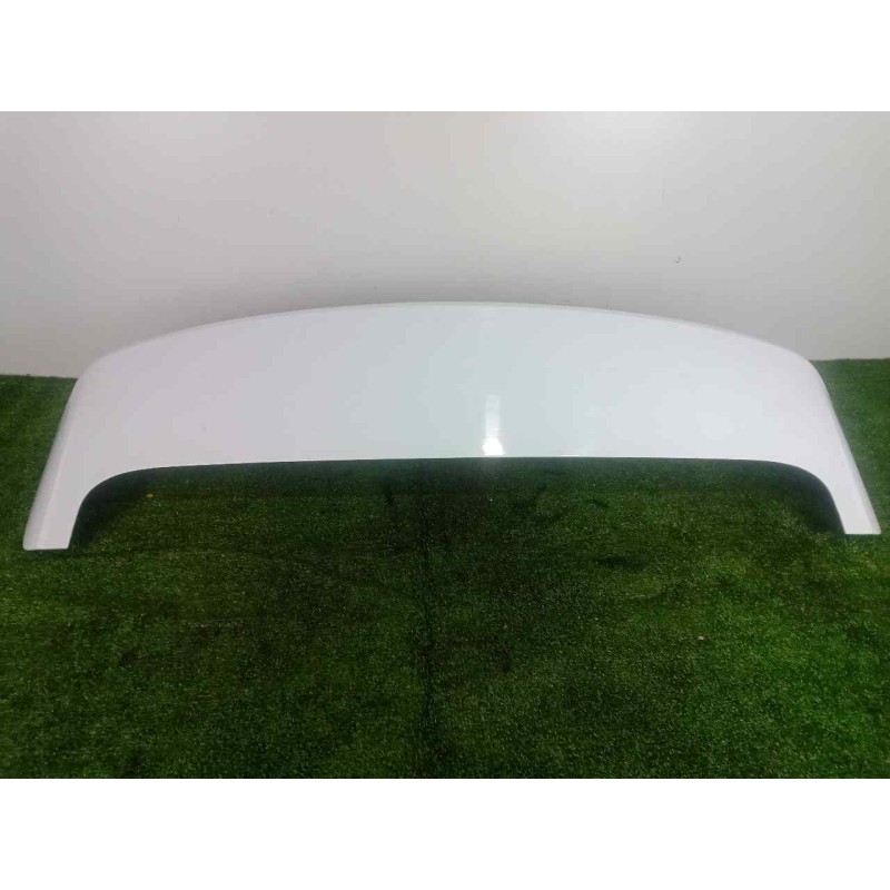 Recambio de aleron trasero para kia sportage 1.6 crdi cat referencia OEM IAM 87250F1000 BLANCO 