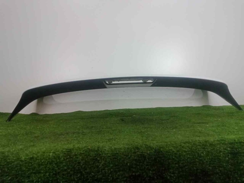 Recambio de aleron trasero para kia sportage 1.6 crdi cat referencia OEM IAM 87250F1000 BLANCO 