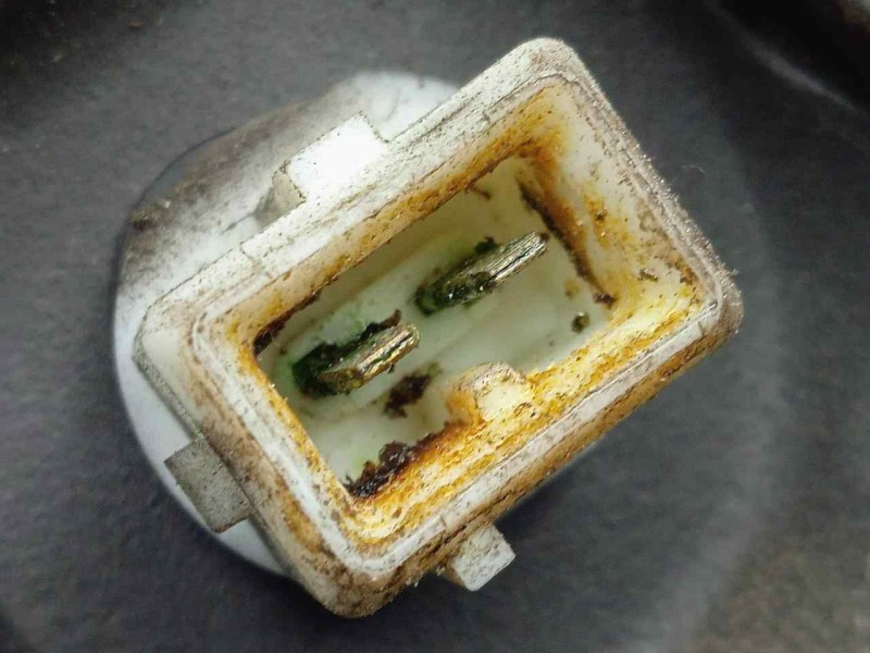 Recambio de faro izquierdo para citroën saxo 1.6 referencia OEM IAM   