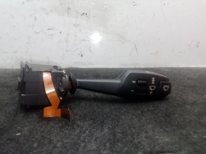 Recambio de mando limpia para bmw 1 (e87) 120 d referencia OEM IAM 01208120  