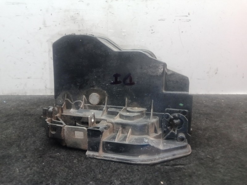 Recambio de cerradura puerta delantera izquierda para bmw 1 (e87) 120 d referencia OEM IAM 7154623  7 PINES