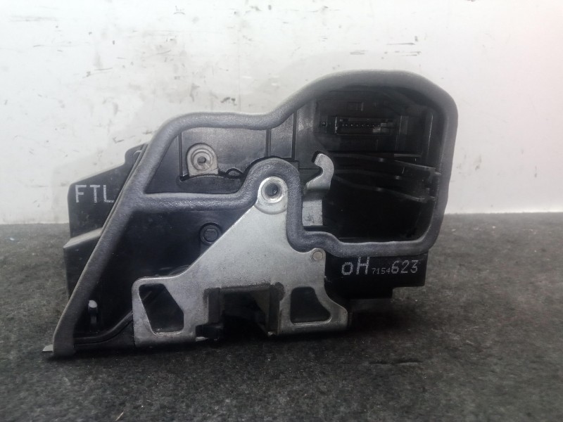 Recambio de cerradura puerta delantera izquierda para bmw 1 (e87) 120 d referencia OEM IAM 7154623  7 PINES
