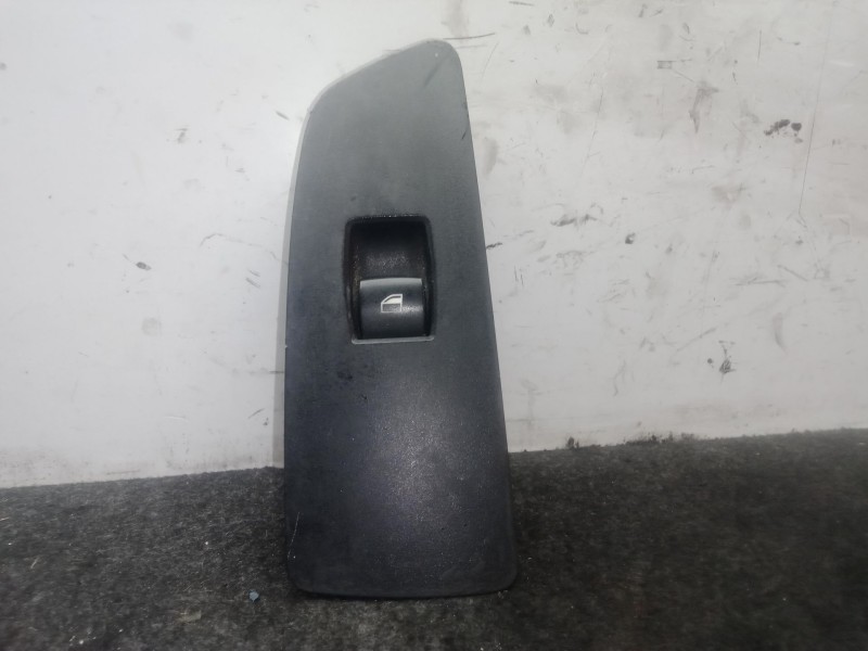 Recambio de mando elevalunas delantero derecho para bmw 1 (e87) 120 d referencia OEM IAM 6935534 - 159798002324A  