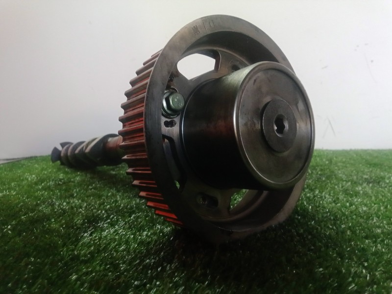 Recambio de arbol de levas para renault laguna ii (bg0) 3.0 v6 referencia OEM IAM NO TIENE REFERENCIA  