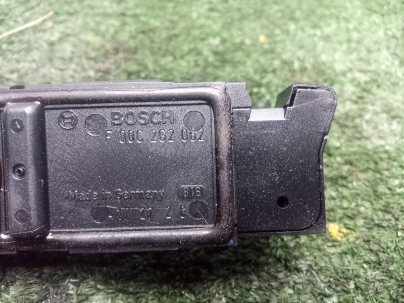 Recambio de caudalimetro para bmw 3 touring (e46) 320 d referencia OEM IAM F00C262062 - 417272C BOSCH 5.PINES