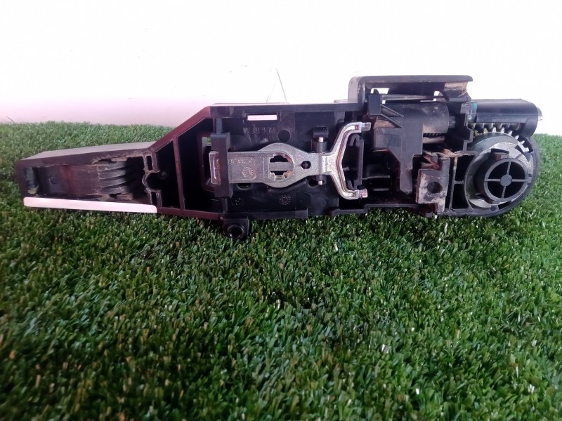 Recambio de maneta exterior porton para renault kangoo 1.5 dci diesel cat referencia OEM IAM NO TIENE REFERENCIA 08- NO TIENE RE