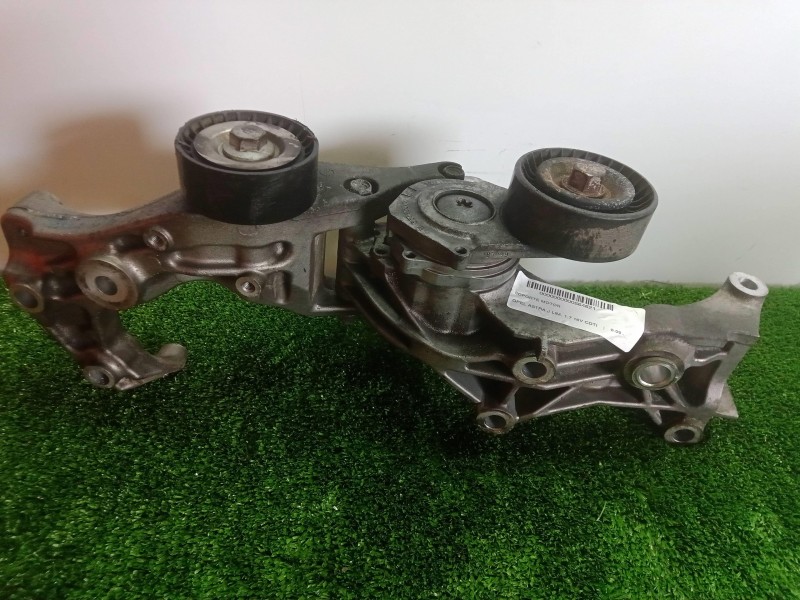 Recambio de soporte alternador para opel astra j lim. 1.7 16v cdti referencia OEM IAM 98090590-98090591  